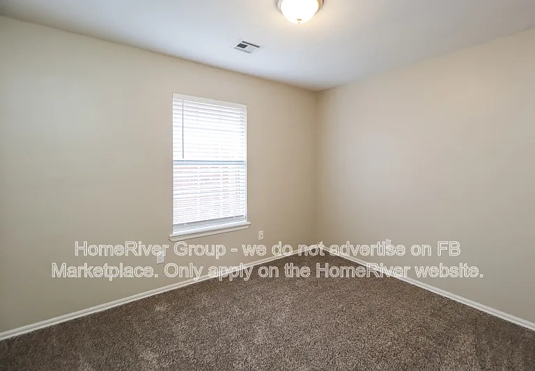 12501 SW 15th Ter — Photo 12