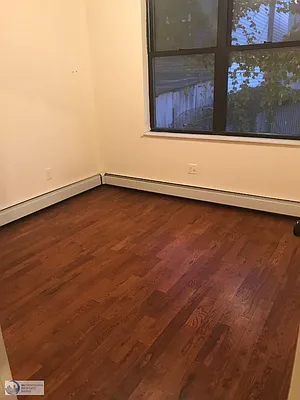 Rented by Metropolitan Property Group | media 9