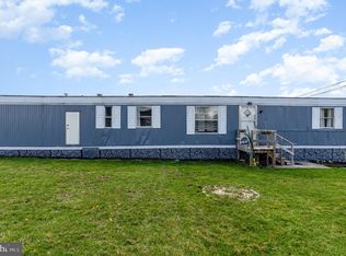 45 Browns Dam Rd TRAILER 2, New Oxford, PA 17350