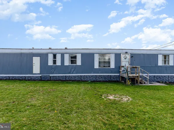 45 Browns Dam Rd Trailer 2, New Oxford, PA 17350