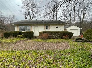 5475 Waterloo Rd, Atwater, OH 44201