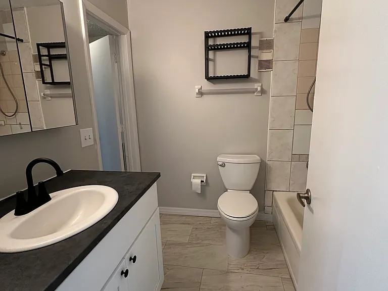 39 Springwood Sq — Photo 16