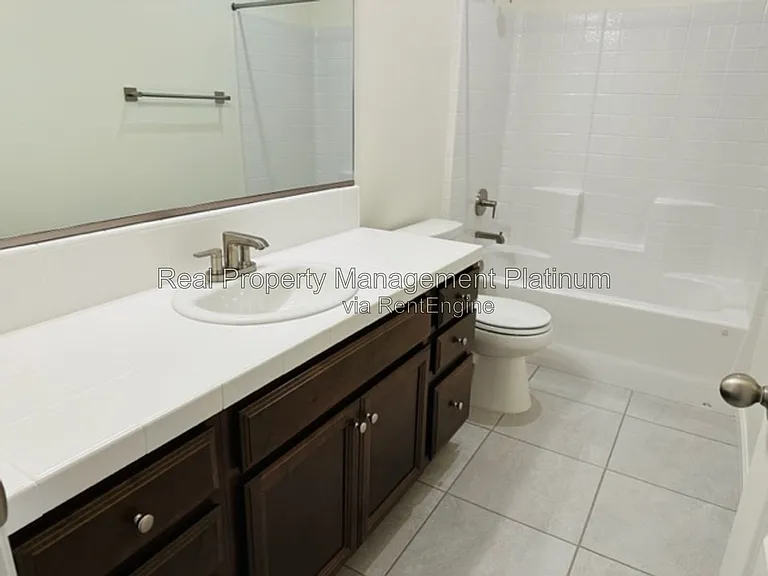 1477 Las Rosas Ave — Photo 9