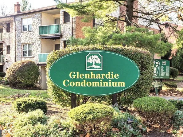 218 Drummers Ln #218, Wayne, PA 19087