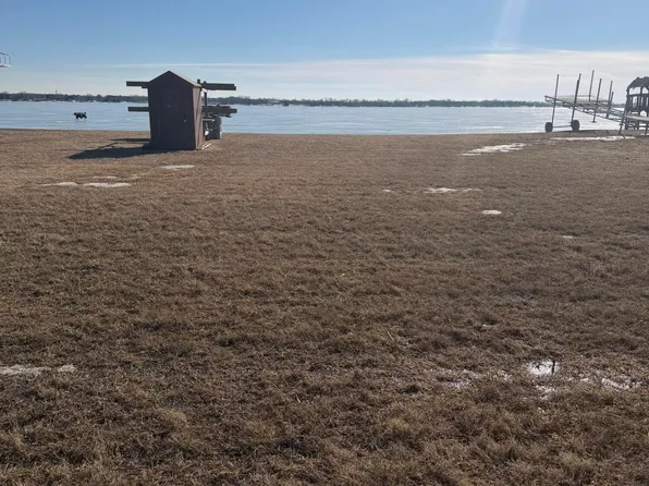 19th Ave SW, Watertown, SD 57201