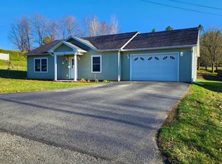 30 Foster Ter, Huntington, VT 05830