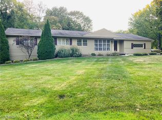 3060 W Edgerton Rd, Stow, OH 44224
