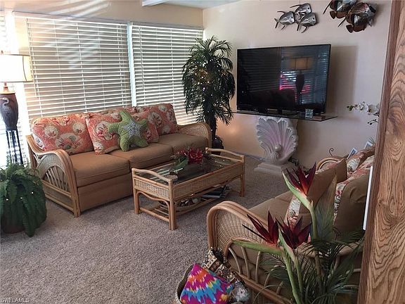 2nd image of 104 Lofty Ln
