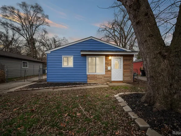 17660 Five Points St, Redford, MI 48240