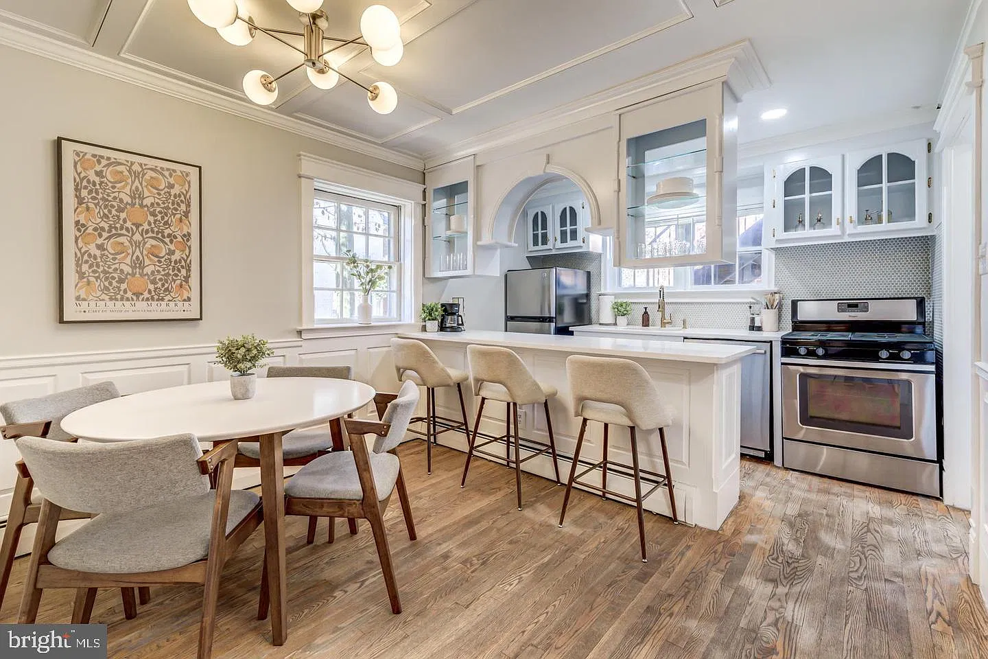 1 bed, 1.0 bath, 850 sqft, $3,600 — Photo 1