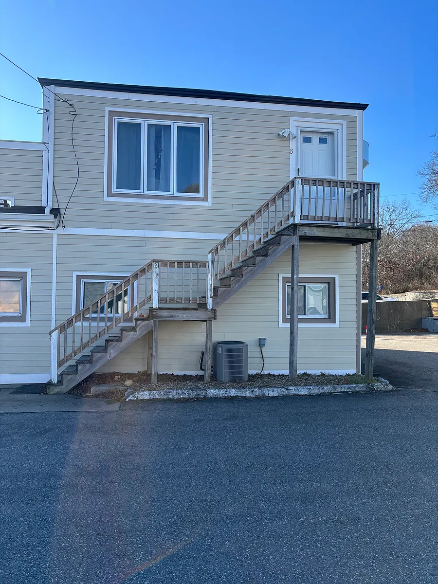 Building Photo - 271 Main St #B4