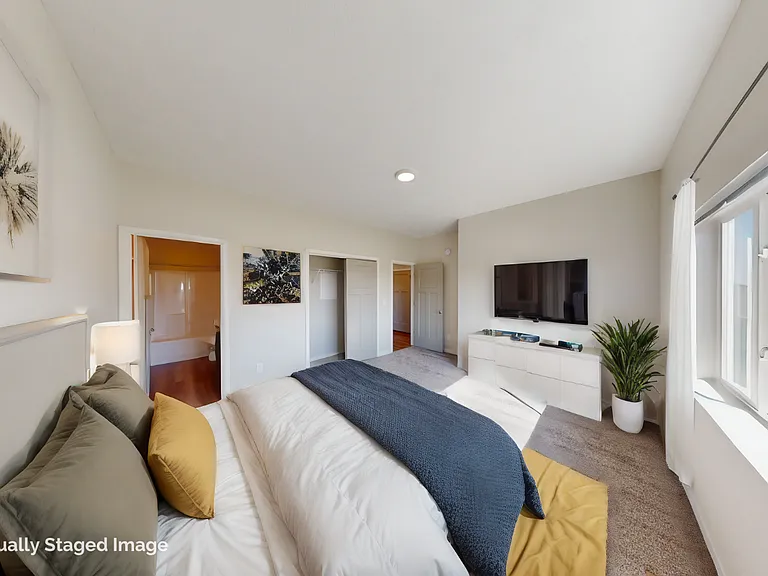 Maple Pass Apartments and Townhomes in Hartford, SD — Photo 8