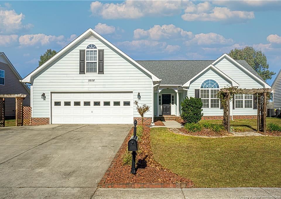1st image of 5528 Walking Trail Way