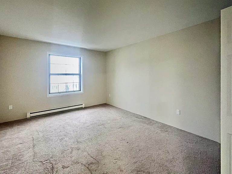10 Hemans St #13 — Photo 6