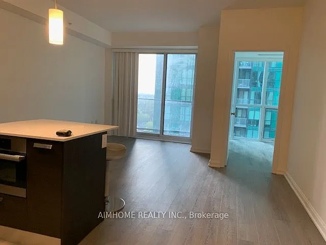 1 bed, $2,300 — Photo 4