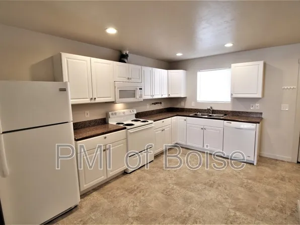 620 10th Ave S #B, Nampa, ID 83651