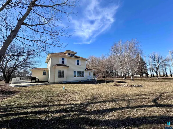 44945 288th St, Viborg, SD 57070