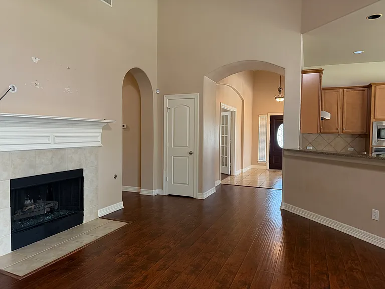 9638 Castlerock Trl — Photo 7
