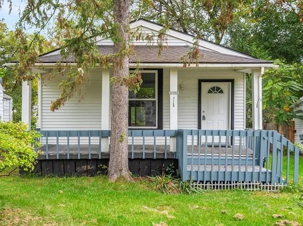 21335 Negaunee St, Southfield, MI 48033