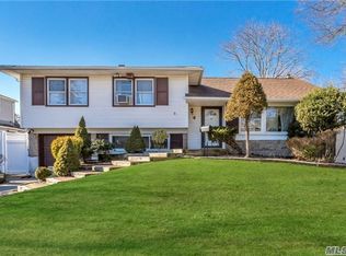 4 Dahill Rd, Old Bethpage, NY 11804