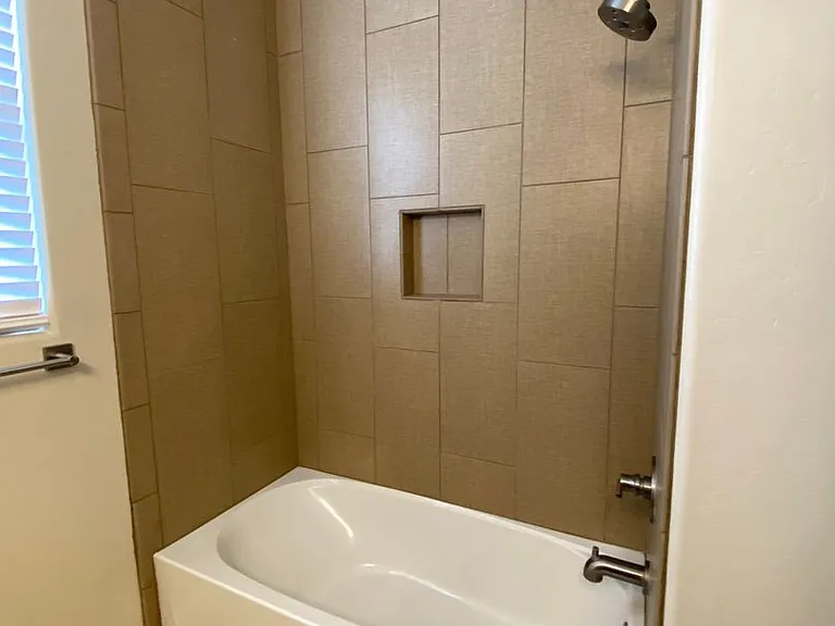 5403 Grays Peak Trl NE — Photo 15