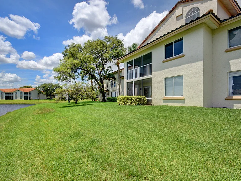 9204 Glenmoor Dr — Photo 39