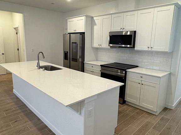 4th image of 1137 Granite Dr W