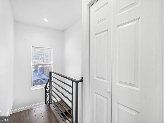4th image of 2319 N College Ave