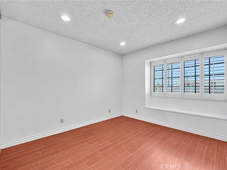 11413 Lower Azusa Rd — Photo 15
