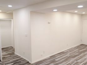 13160 Victory Blvd, Van Nuys, CA