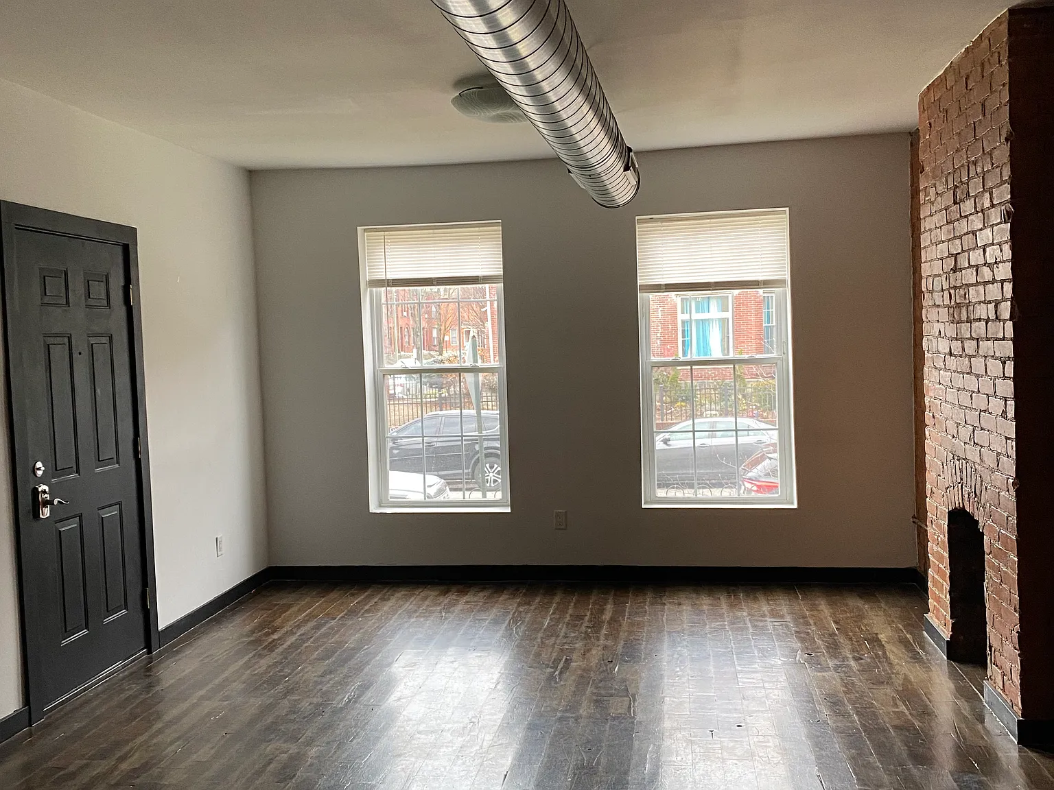 1 bed, 1000 sqft, $1,475 — Photo 3