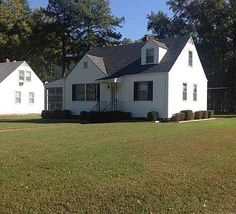 2nd image of 1211 Irby Dr