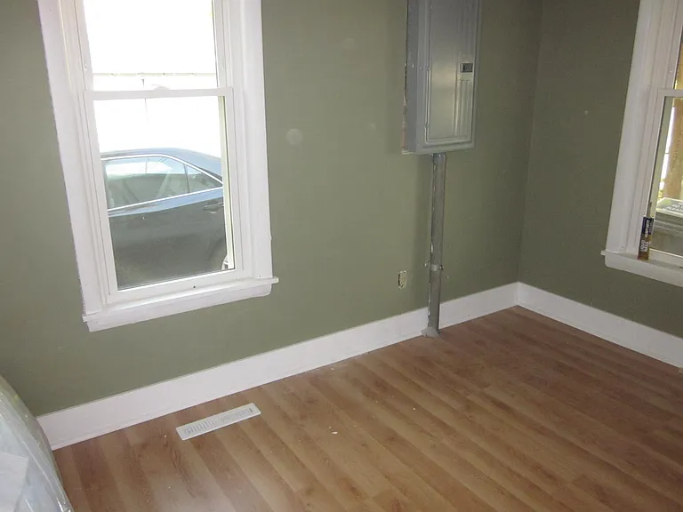 412 W 26th St #1 — Photo 11