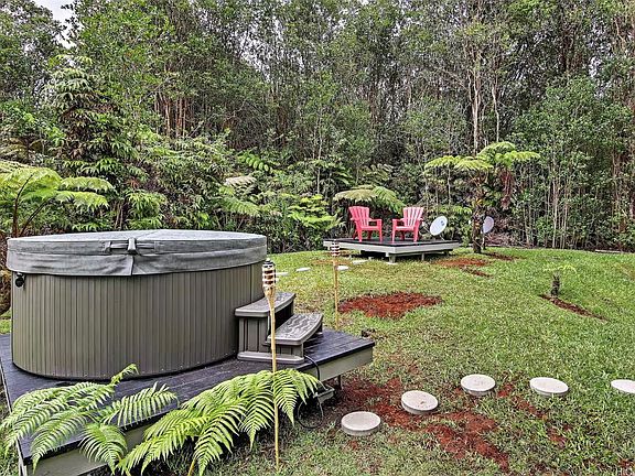 2nd image of 18-4011 Makuahine Rd