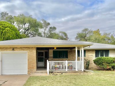 5702 E 10th St N, Wichita, KS, 67208