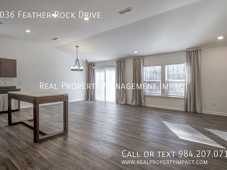 2036 Feather Rock Dr — Photo 12
