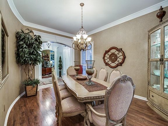 5th image of 4661 Mariner Dr