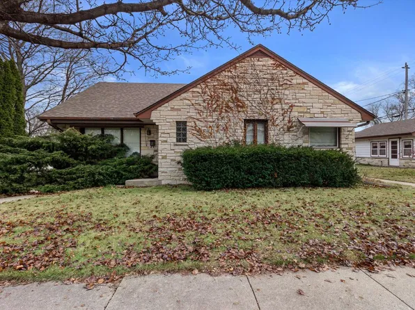 1645 Monroe AVENUE, South Milwaukee, WI 53172