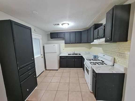 5th image of 101 White Oak Ct