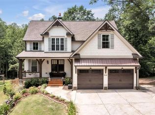 252 McArthur Dr, Canton, GA 30115