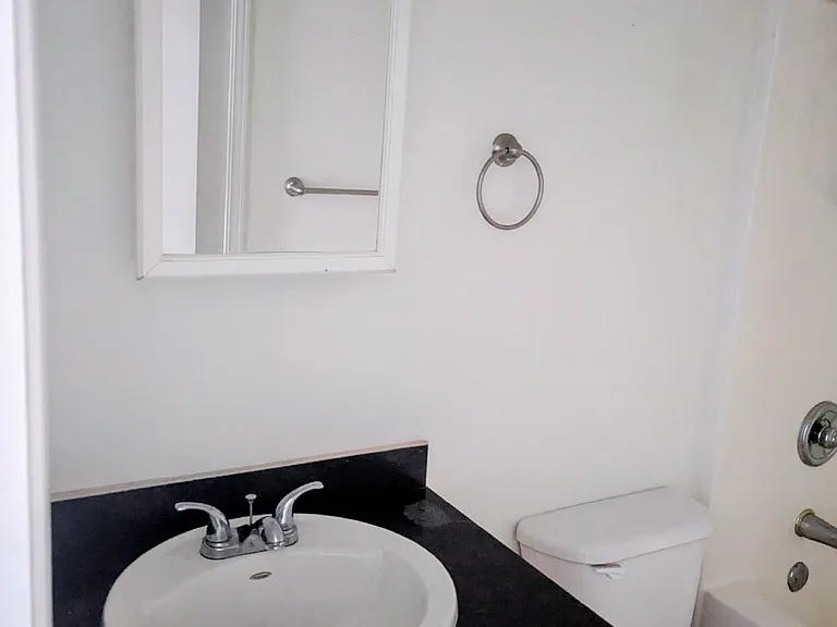 157 Lakeview Dr S — Photo 20