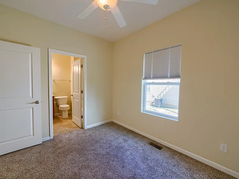 1354 Ida Ave — Photo 12