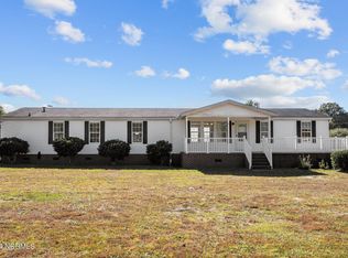 651 Fowler Manning Rd, Richlands, NC 28574
