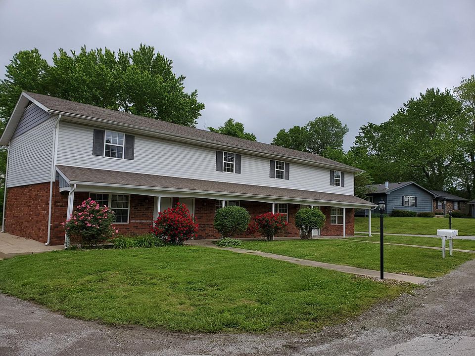 147 Village Dr #3, Carbondale, IL 62902 | Zillow