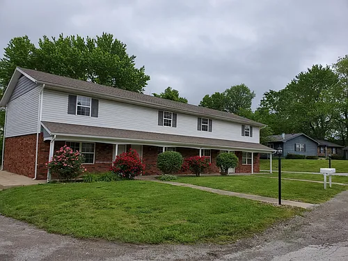 147 Village Dr #3 Photo 1