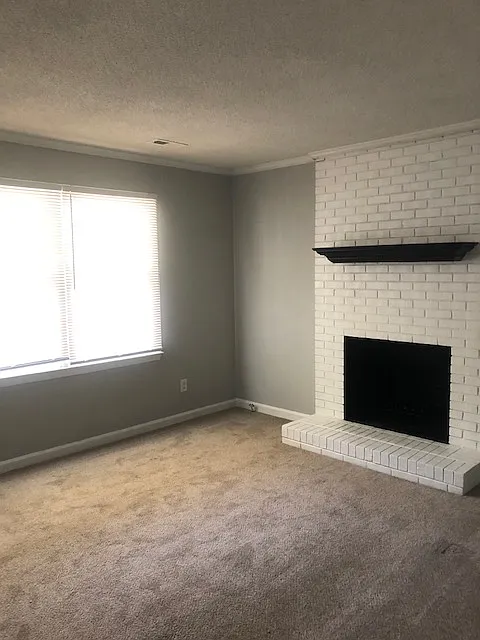 2 bed, 2.5 bath, 1200 sqft, $1,595 — Photo 2