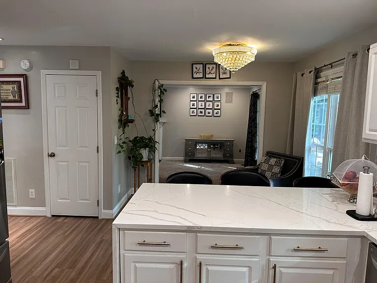 219 Caraway Ln — Photo 6