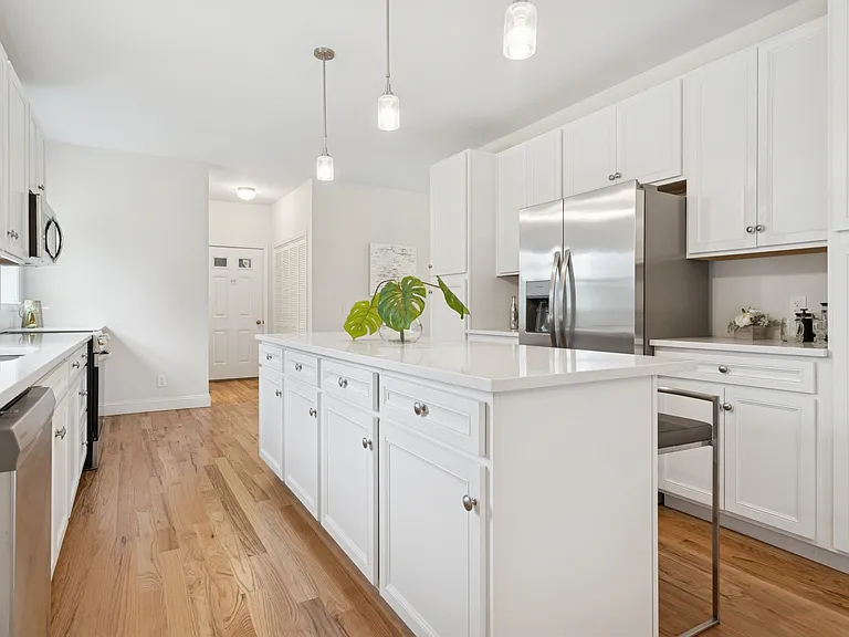 4 Sterling Dr — Photo 9