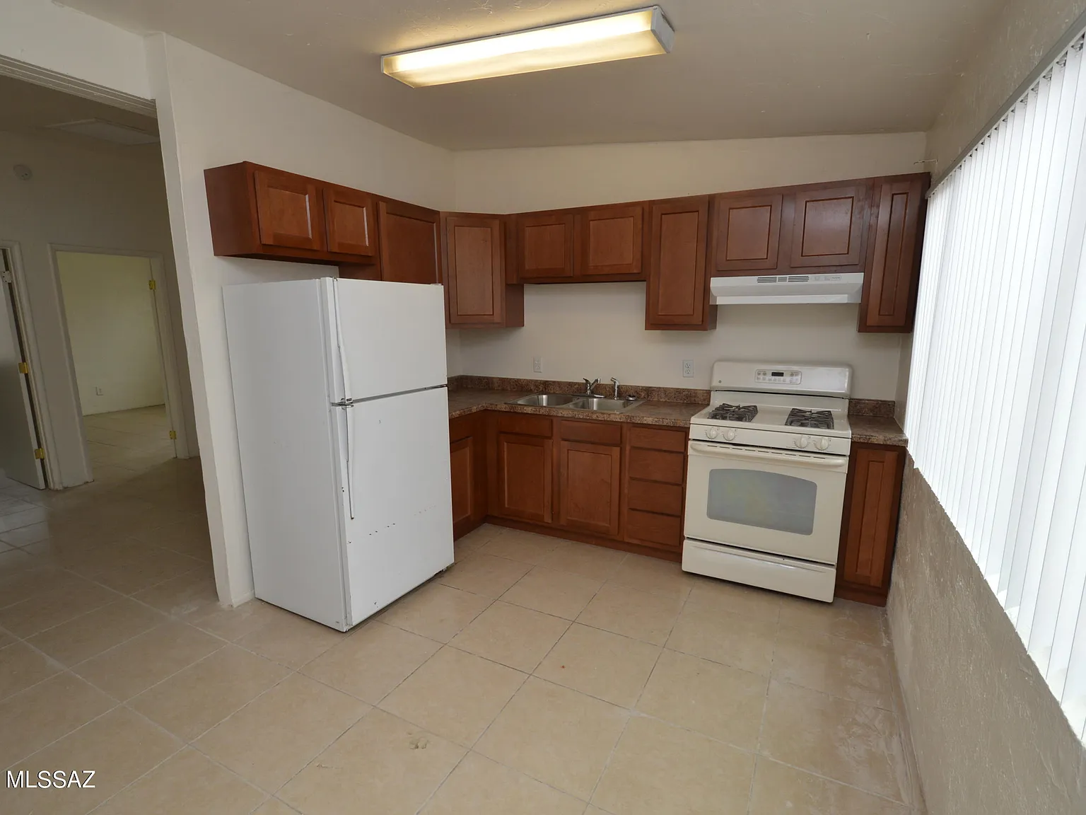 2 bed, 1.0 bath, 850 sqft, $900 — Photo 4