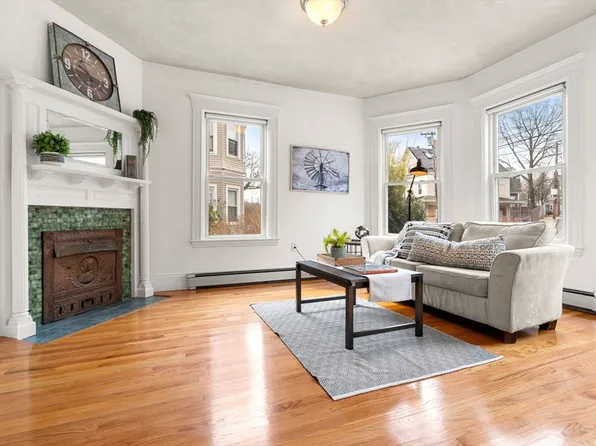 226 Clifton St APT 2, Malden, MA 02148